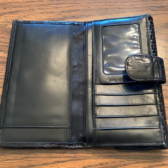 Brighton Womens Black Leather full sized wallet for phone card & even checkbook. - Picture 3 of 9